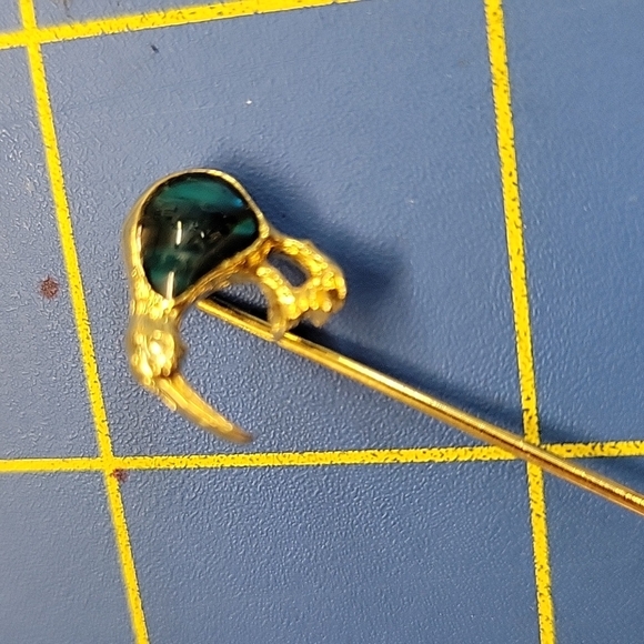 Bird w Green Stone Body Vintage Stick 1.75" Pin Gold Tone - Picture 2 of 2